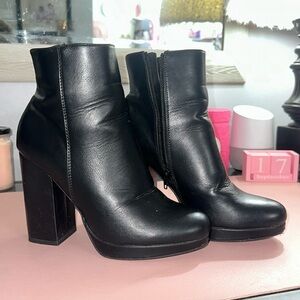 Black heeled booties